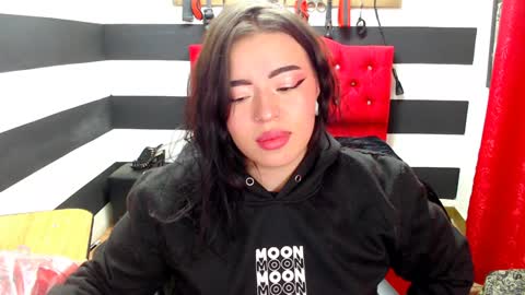 Snapshot of marian_ran_ chatting on January 2025 08:54:01 AM Marian online show from January 2025 08:54:01 AM