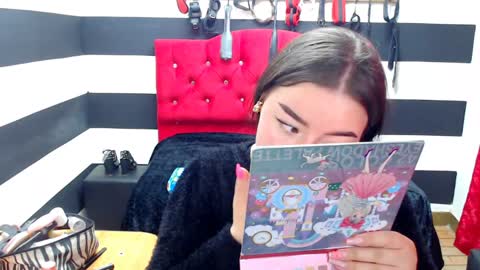 Snapshot of marian_ran_ chatting on January 2025 03:53:02 AM Marian online show from January 2025 03:53:02 AM