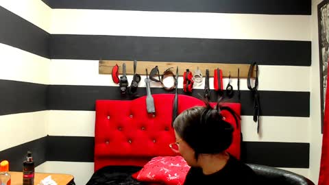 Snapshot of marian_ran_ chatting on January 2025 10:48:02 AM Marian online show from January 2025 10:48:02 AM