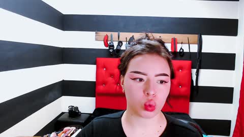 Snapshot of marian_ran_ chatting on January 2025 03:04:02 AM Marian online show from January 2025 03:04:02 AM