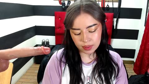 Snapshot of marian_ran_ chatting on January 2025 06:12:01 AM Marian online show from January 2025 06:12:01 AM