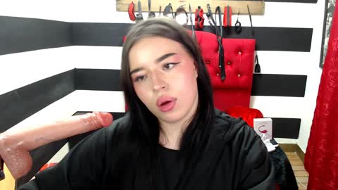 Snapshot of marian_ran_ chatting on February 2025 09:07:01 AM Marian online show from February 2025 09:07:01 AM