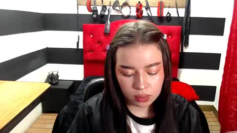 Snapshot of marian_ran_ chatting on February 2025 10:07:01 AM Marian online show from February 2025 10:07:01 AM