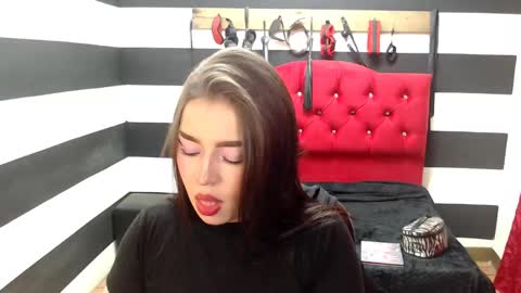 Snapshot of marian_ran_ chatting on February 2025 07:12:02 AM Marian online show from February 2025 07:12:02 AM