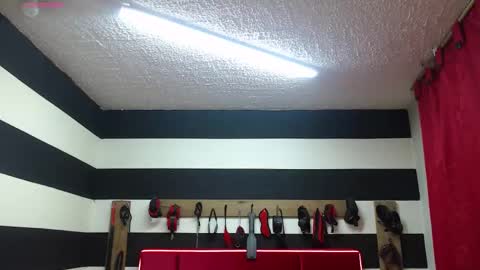 Snapshot of marian_ran_ chatting on October 2025 03:17:02 AM Marian online show from October 2025 03:17:02 AM