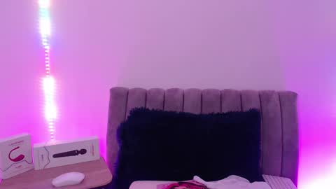 Snapshot of marian_ran_ chatting on November 2025 03:32:02 AM Marian online show from November 2025 03:32:02 AM