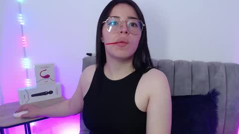 Snapshot of marian_ran_ chatting on December 2025 05:01:01 AM Marian online show from December 2025 05:01:01 AM