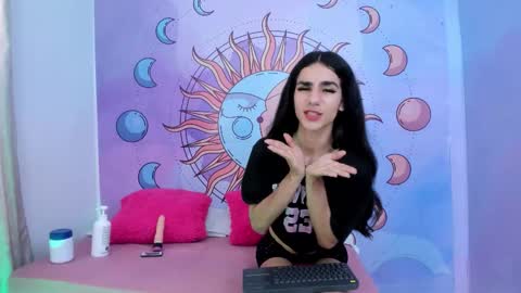 mariana_16_ online show from November 2025 03:34:02 PM