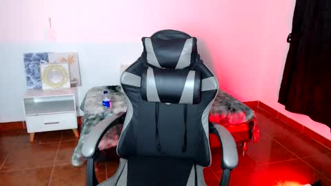 mariana__666 online show from October 2025 08:49:01 AM