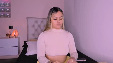 Mariana Roe online show from February 2025 07:09:02 AM