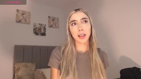 Mariana online show from March 2026 08:21:02 PM