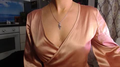 Snapshot of mariana_mur chatting on November 2025 04:11:02 AM MarianaMur online show from November 2025 04:11:02 AM