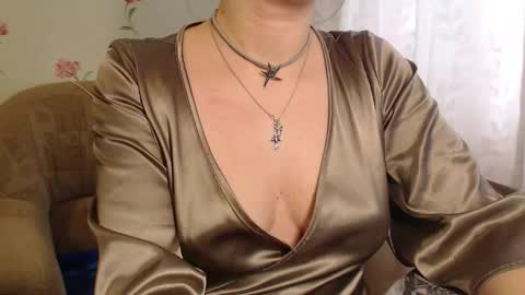 Snapshot of mariana_mur chatting on March 2026 07:43:01 AM MarianaMur online show from March 2026 07:43:01 AM