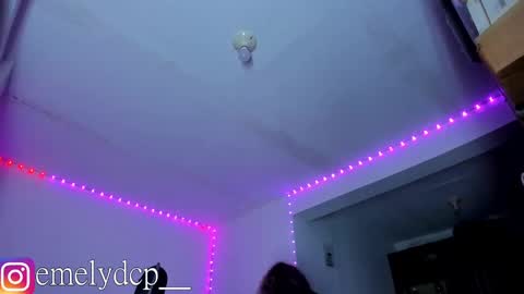   Independent Model online show from September 2025 04:57:02 AM