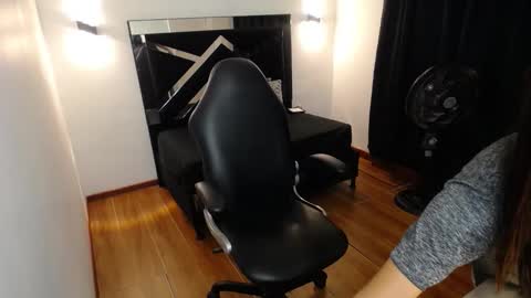 Mariana online show from January 2026 03:12:02 AM