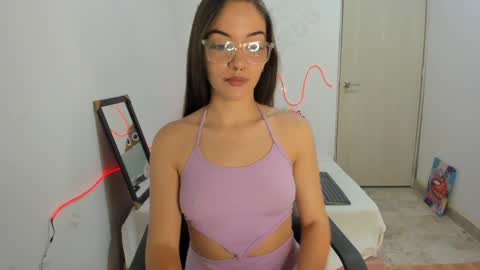 Mariangel online show from December 2024 06:22:02 PM