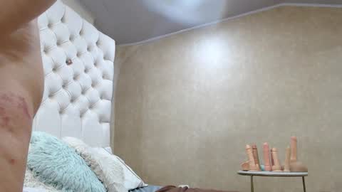 la crespa x online show from March 2026 12:23:02 PM