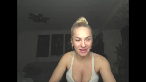 marianna1977 online show from April 2026 06:49:01 PM