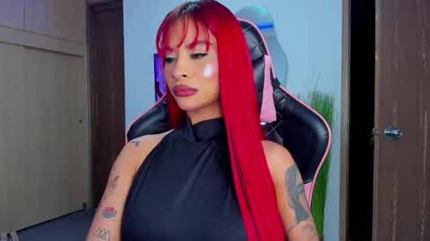 M A R I A N E online show from December 2025 03:55:01 AM