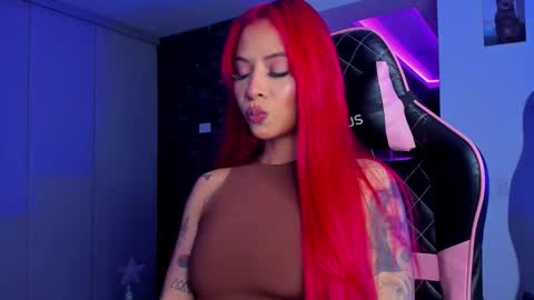 M A R I A N E online show from January 2026 04:26:01 AM