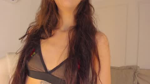 Snapshot of mariapettit chatting on January 2025 12:09:01 PM Maria Pettit online show from January 2025 12:09:01 PM