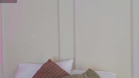 Snapshot of mariapettit chatting on September 2025 12:37:02 PM Maria Pettit online show from September 2025 12:37:02 PM