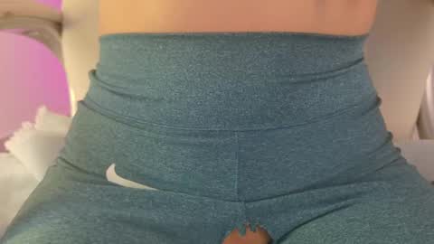 Snapshot of mariapettit chatting on September 2025 12:38:02 PM Maria Pettit online show from September 2025 12:38:02 PM