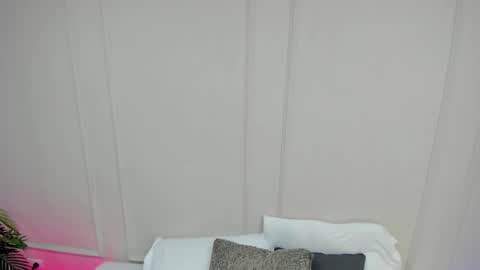 Snapshot of mariapettit chatting on November 2025 10:04:01 AM Maria Pettit online show from November 2025 10:04:01 AM