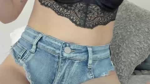 Snapshot of mariapettit chatting on November 2025 11:10:02 AM Maria Pettit online show from November 2025 11:10:02 AM