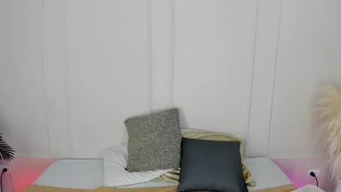 Maria Pettit online show from February 2026 11:54:02 AM