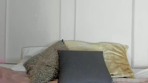 Maria Pettit online show from May 2026 04:18:01 AM