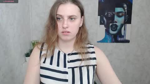 Snapshot of mariatess_ chatting on April 2026 01:41:02 PM Mariia online show from April 2026 01:41:02 PM