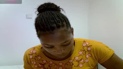 Snapshot of maribellah1 chatting on March 2026 09:40:01 PM Pauline online show from March 2026 09:40:01 PM