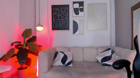 Snapshot of marie_bass chatting on February 2026 12:56:01 PM marie_bass online show from February 2026 12:56:01 PM