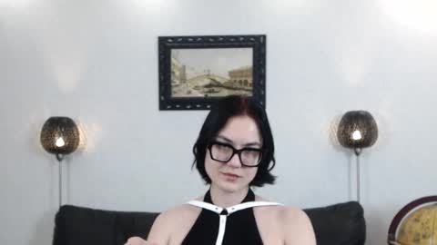 Snapshot of marie_fitch chatting on December 2025 11:11:01 PM Marie Fitch online show from December 2025 11:11:01 PM