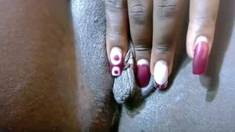 Snapshot of mariebae4 chatting on November 2025 11:59:01 PM mariebae4 online show from November 2025 11:59:01 PM