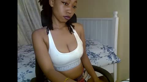 mariejuana online show from October 2025 11:19:01 AM