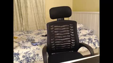 mariejuana online show from October 2025 09:39:01 PM