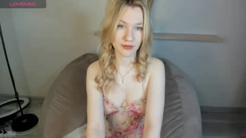 mariel_brown online show from November 2025 07:06:02 AM