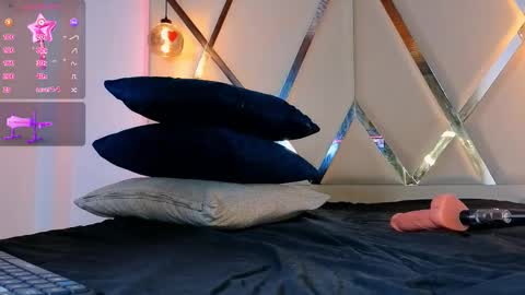 Viviana online show from September 2025 05:44:01 AM