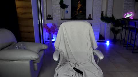 mariemlui online show from May 2026 02:45:01 PM