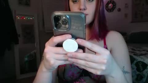 Snapshot of marigoldrue chatting on March 2025 04:02:02 AM marigoldrue online show from March 2025 04:02:02 AM