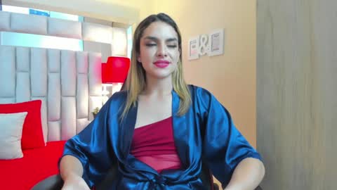 Snapshot of mariiahneedles chatting on January 2025 09:35:02 PM mariiahneedles online show from January 2025 09:35:02 PM