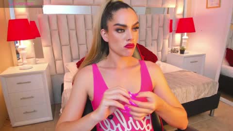 Snapshot of mariiahneedles chatting on January 2025 12:16:01 AM mariiahneedles online show from January 2025 12:16:01 AM