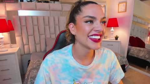 Snapshot of mariiahneedles chatting on February 2025 10:33:01 PM mariiahneedles online show from February 2025 10:33:01 PM