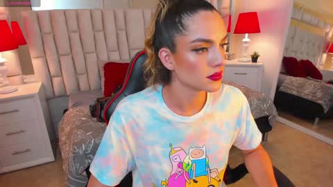 Snapshot of mariiahneedles chatting on February 2025 01:38:01 AM mariiahneedles online show from February 2025 01:38:01 AM