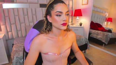 Snapshot of mariiahneedles chatting on February 2025 11:26:01 PM mariiahneedles online show from February 2025 11:26:01 PM