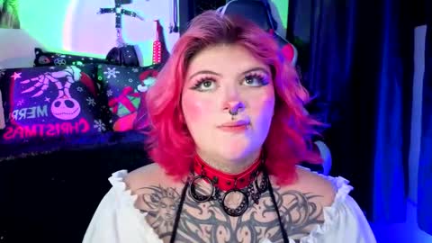 Snapshot of mariiana_velezz chatting on December 2025 11:14:02 PM mariiana_velezz online show from December 2025 11:14:02 PM