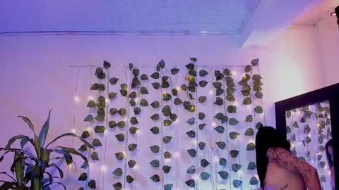 Snapshot of mariianadiaz1_ chatting on February 2025 06:13:01 PM Maryyy online show from February 2025 06:13:01 PM