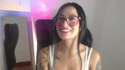 Maryyy online show from May 2026 07:43:02 PM